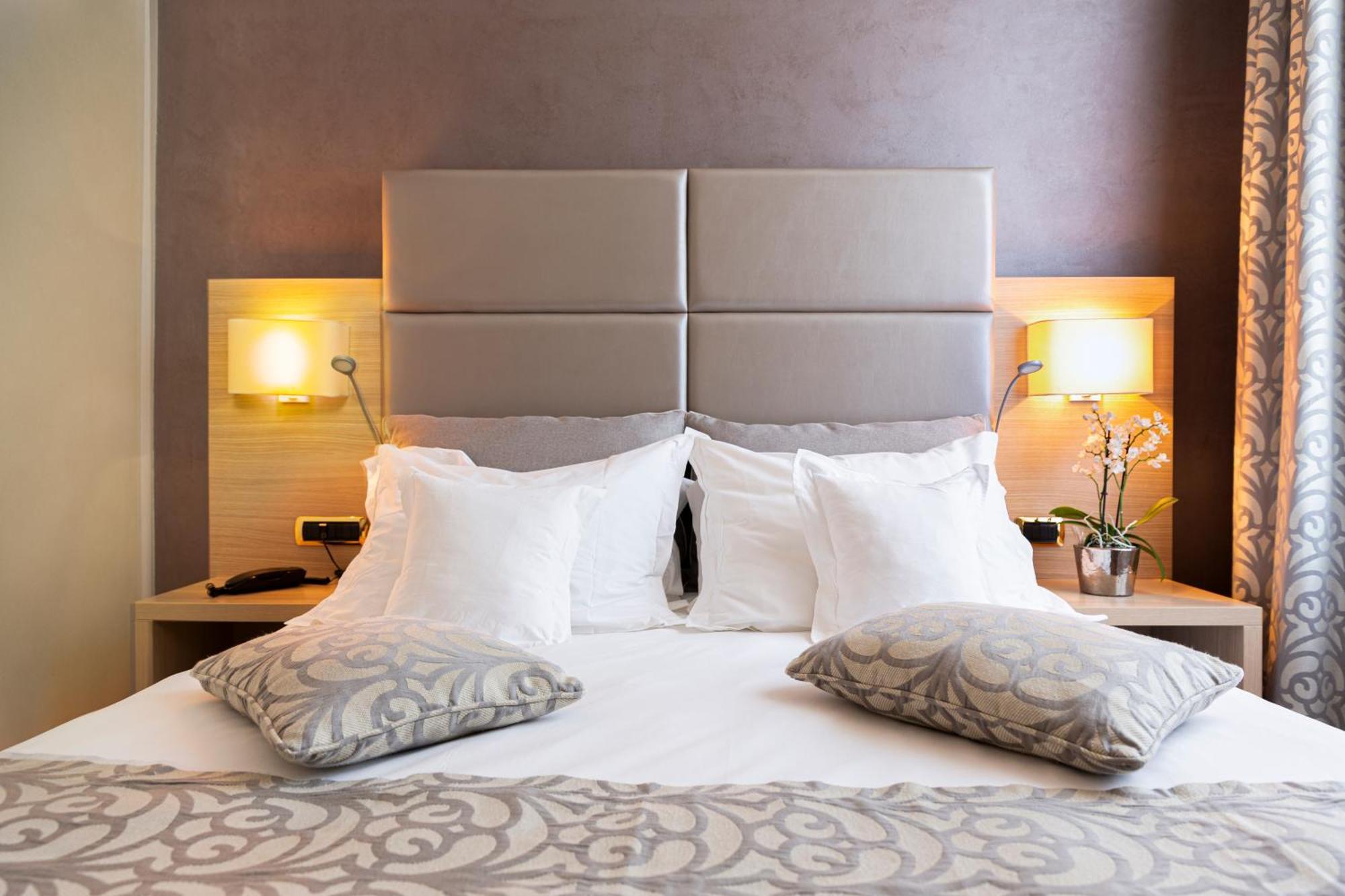 Hotel Elisa & 3*