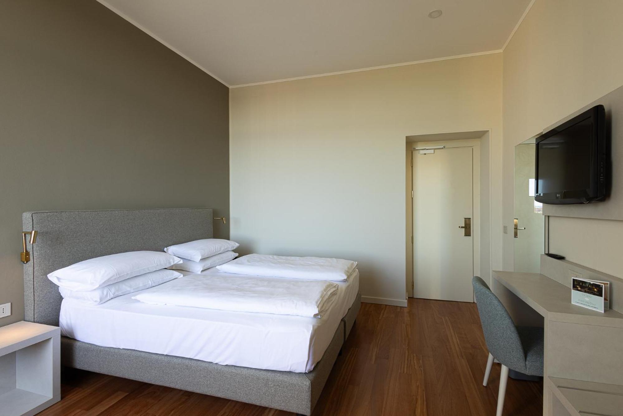 Hotel Elisa &