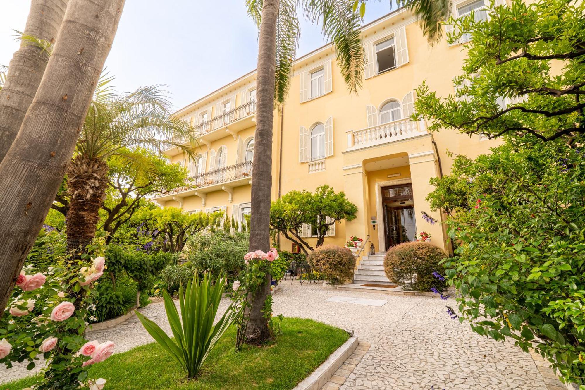 Elisa & Hotel Bordighera