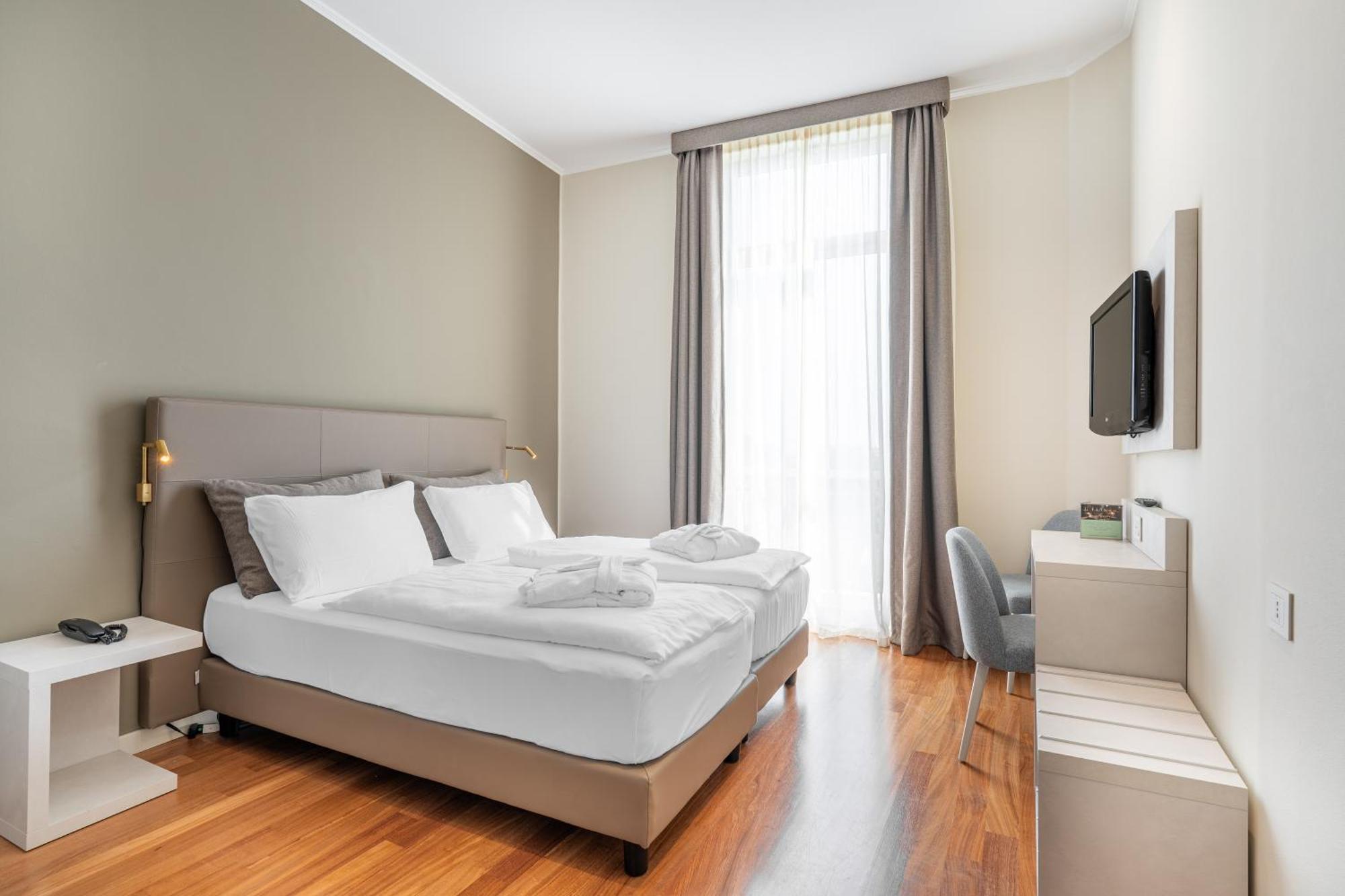 Hotel Elisa & 3*